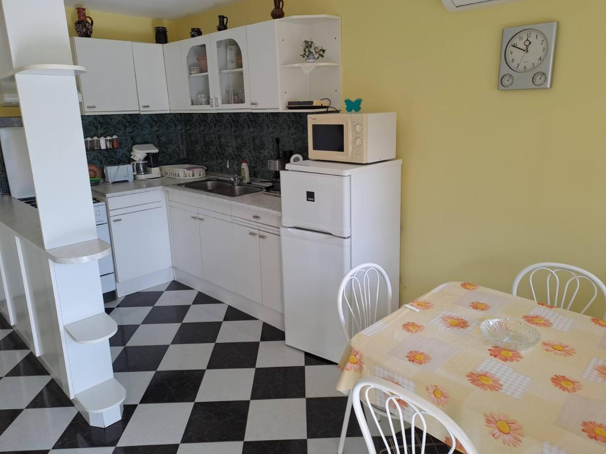Bianka Apartman Балатонлелле Экстерьер фото
